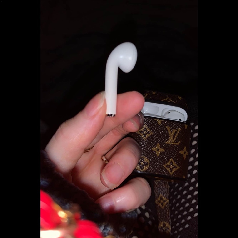 Authentic left  apple AirPod Gen 1